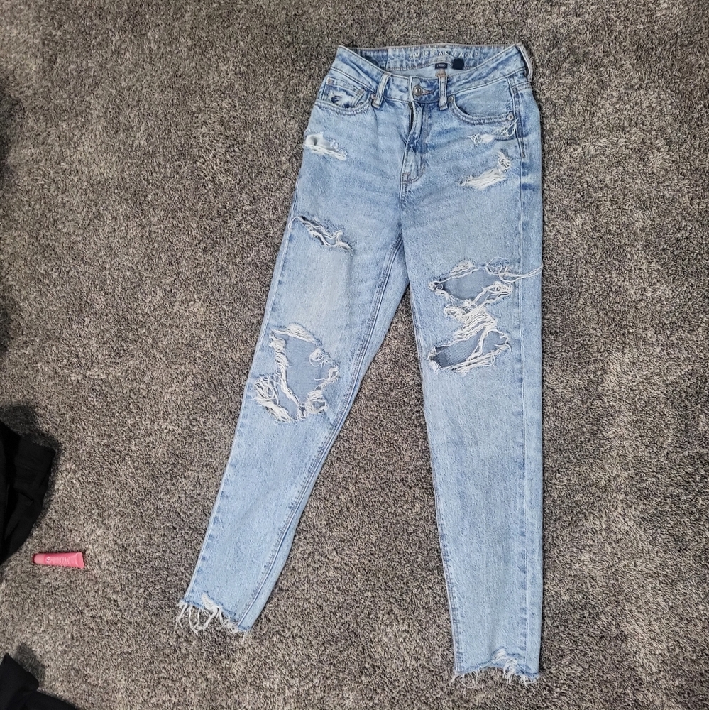 American eagle strigid mom jeans